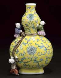 18th century A famille rose yellow ground double gourd vase